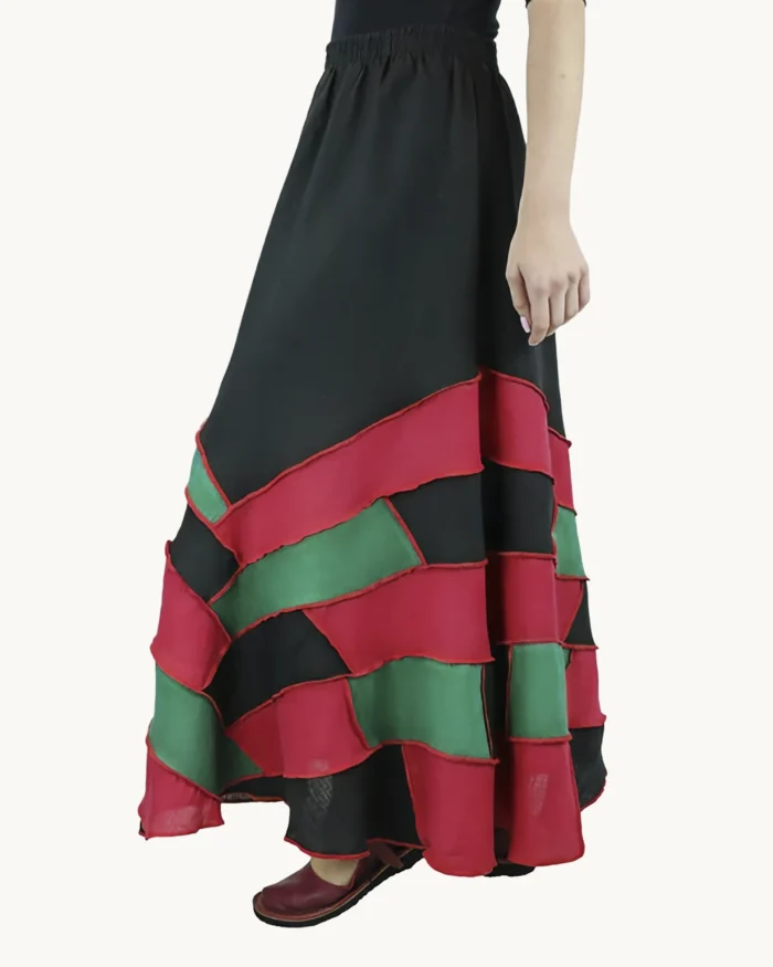 Lniana spódnica maxi patchwork uszyta z kawałków lnu, Naturalnie Podlasek, widok z boku
