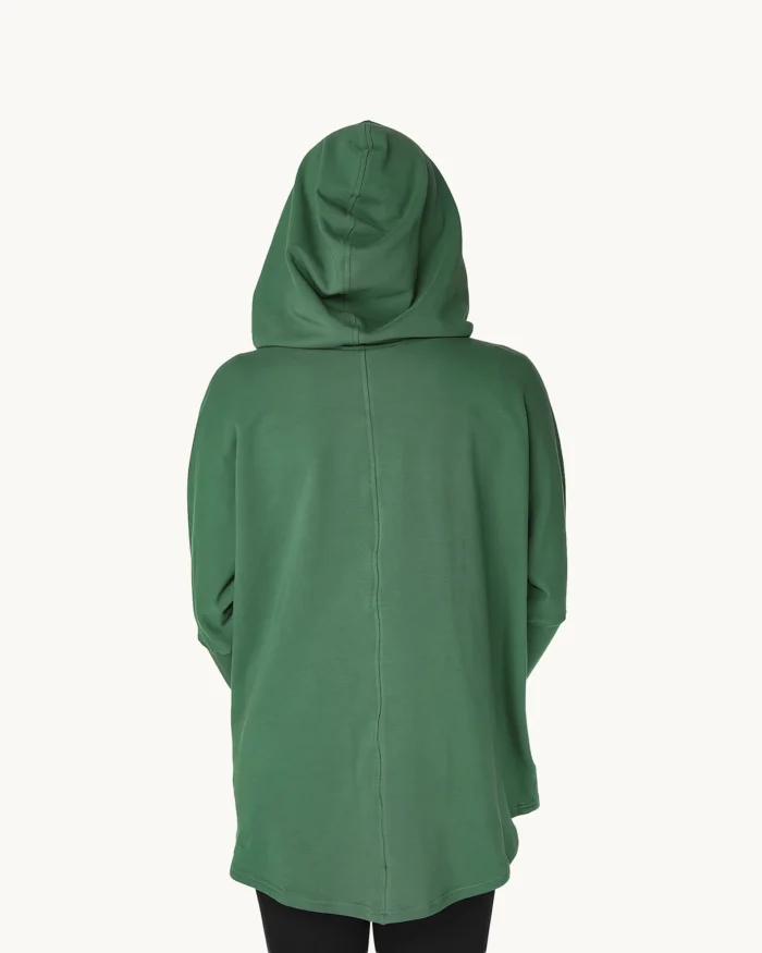 Bluzka oversize Naturalnie Podlasek szyta w Polsce, widok z tyłu