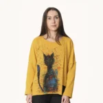 Miodowa bluzka dzianinowa oversize z ręcznie malowanym kotem